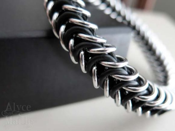 Alyce n Maille Men's Black and Silver Bracelet